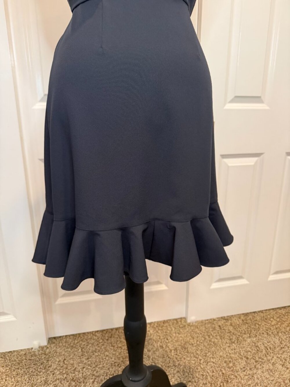 Cinq a Sept Black Sleeveless Wrap Dress Size "8" NWT - Picture 3 of 11